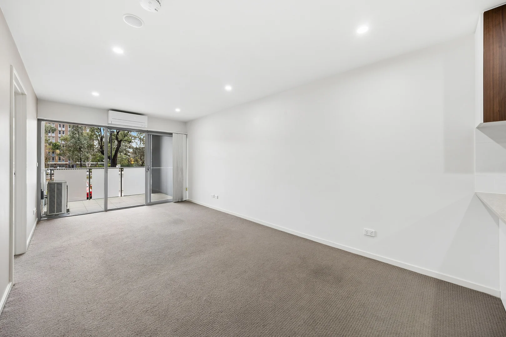 Photo of 16/10 Ipima Street, Braddon ACT 2612