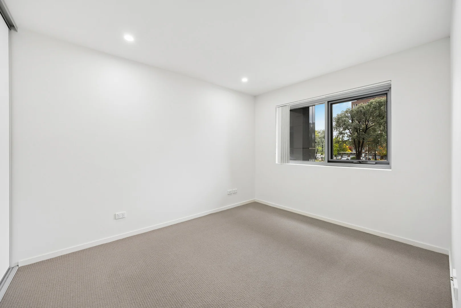 Photo of 16/10 Ipima Street, Braddon ACT 2612
