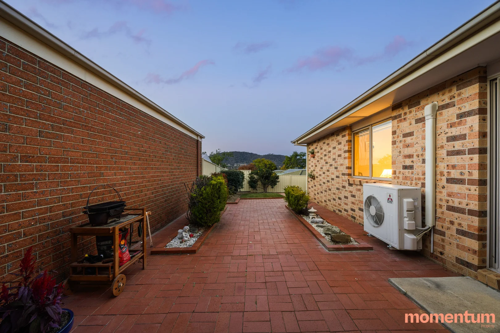 Photo of 6 Hindle Place, Gordon ACT 2906