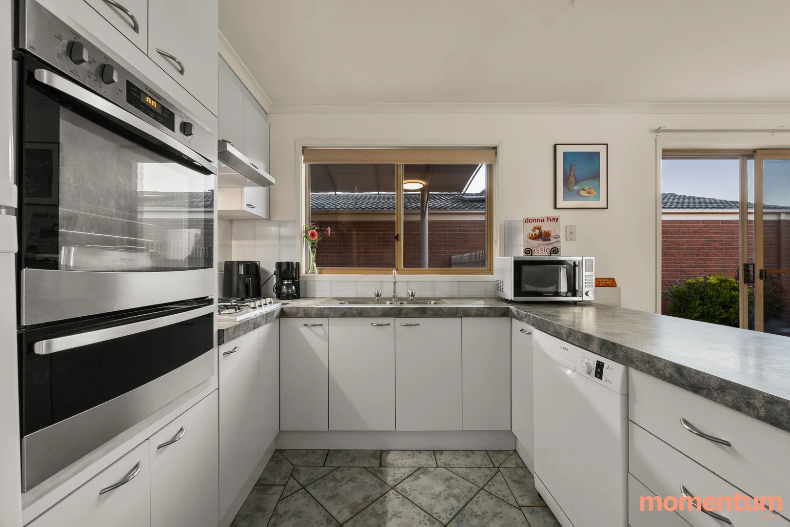 Photo of 6 Hindle Place, Gordon ACT 2906