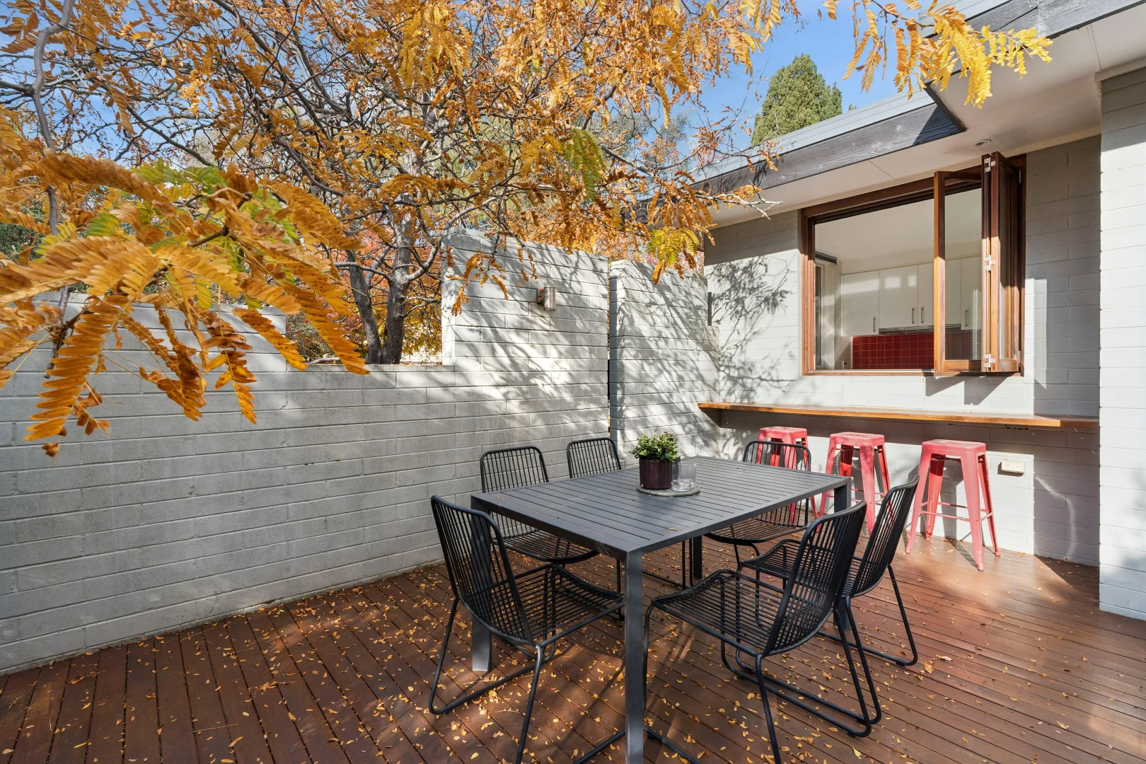 Photo of 97 Mackenzie Street, Hackett ACT 2602