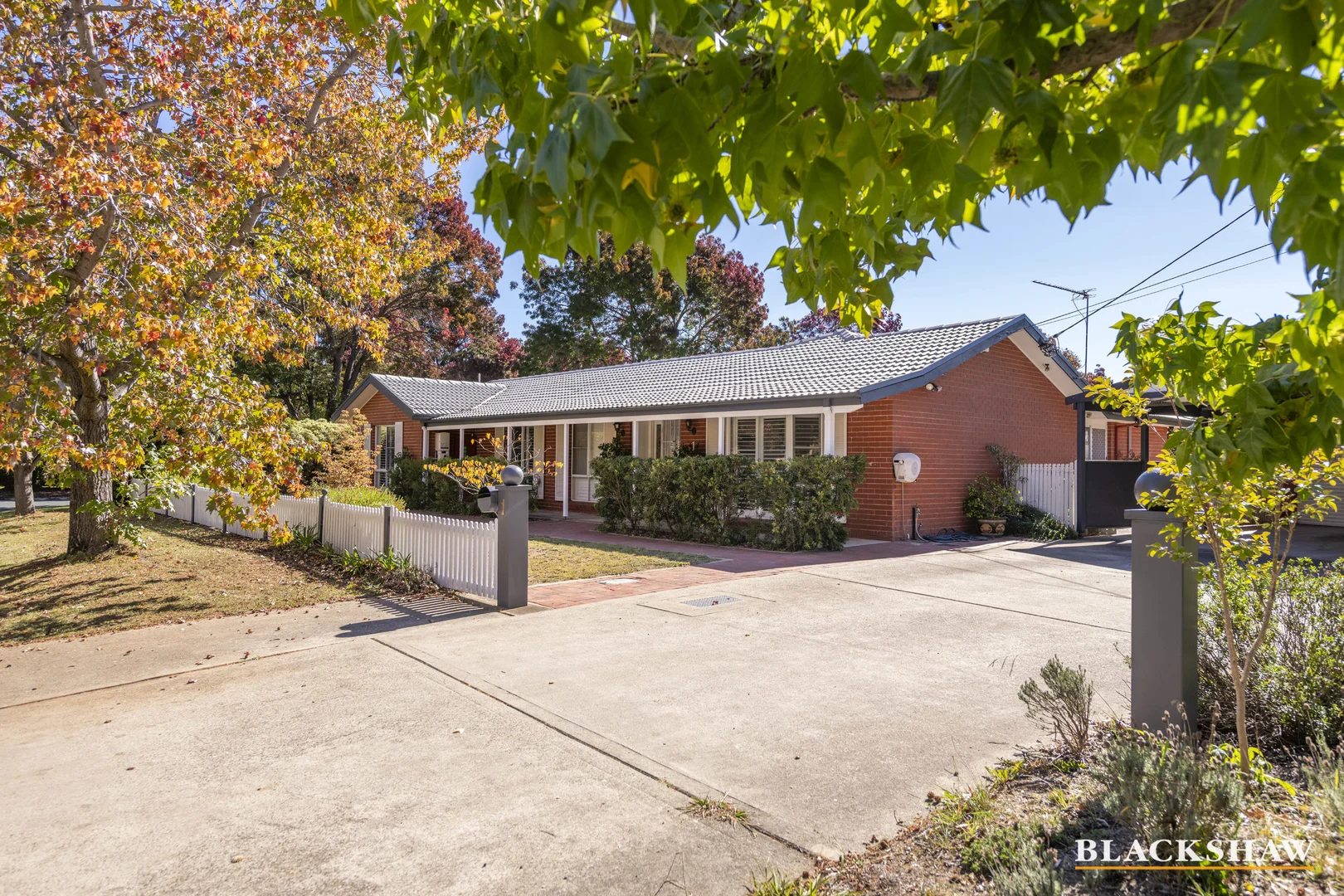 Photo of 1 Paul Place, Monash ACT 2904