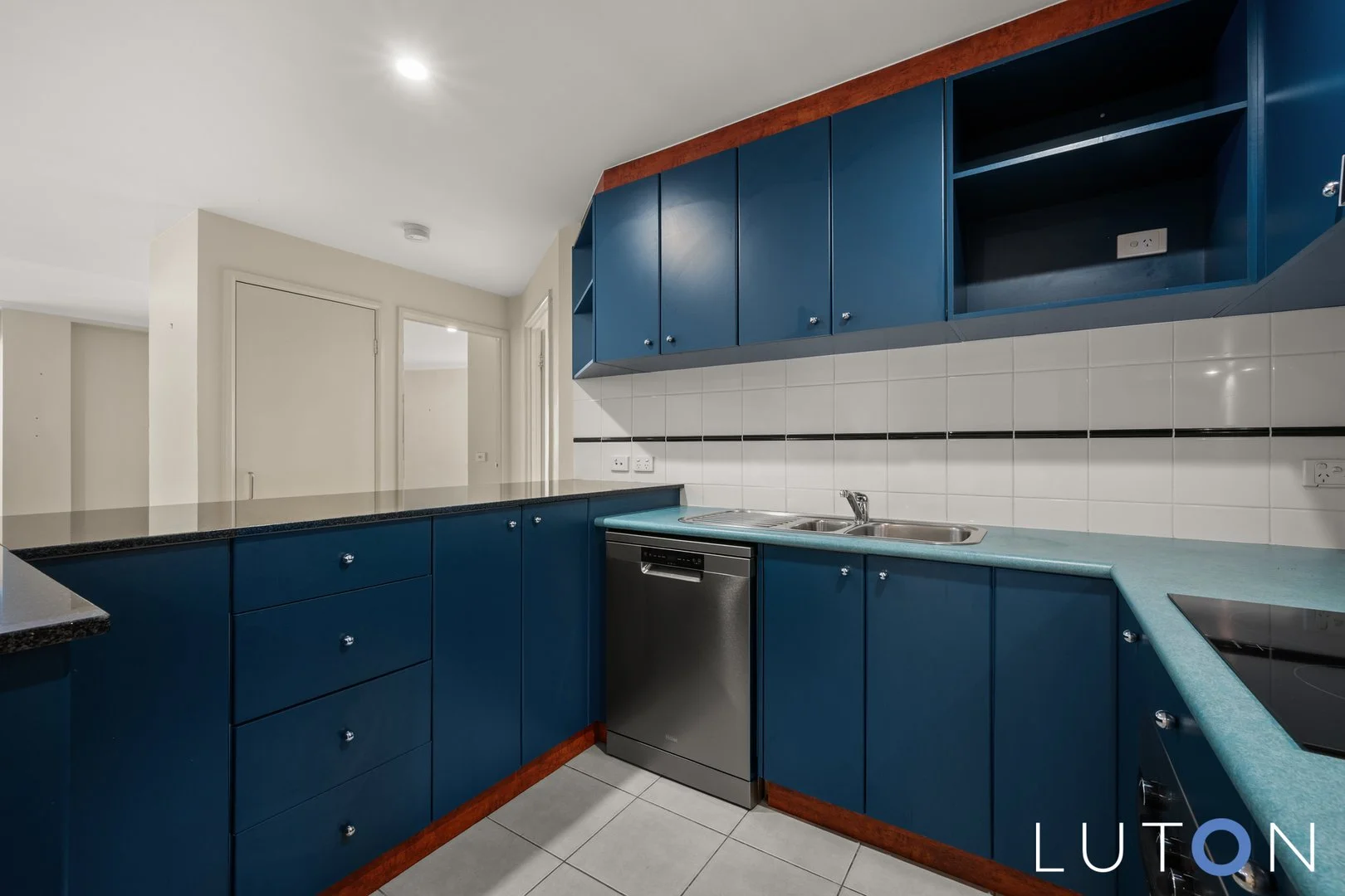 Photo of 102/107 Canberra Avenue, Griffith ACT 2603