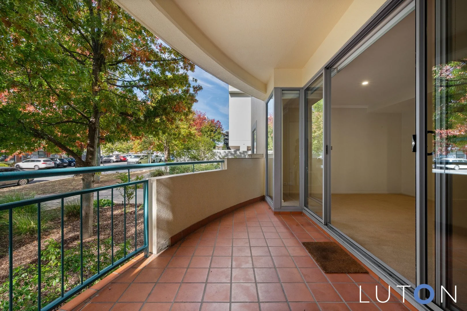 Photo of 102/107 Canberra Avenue, Griffith ACT 2603