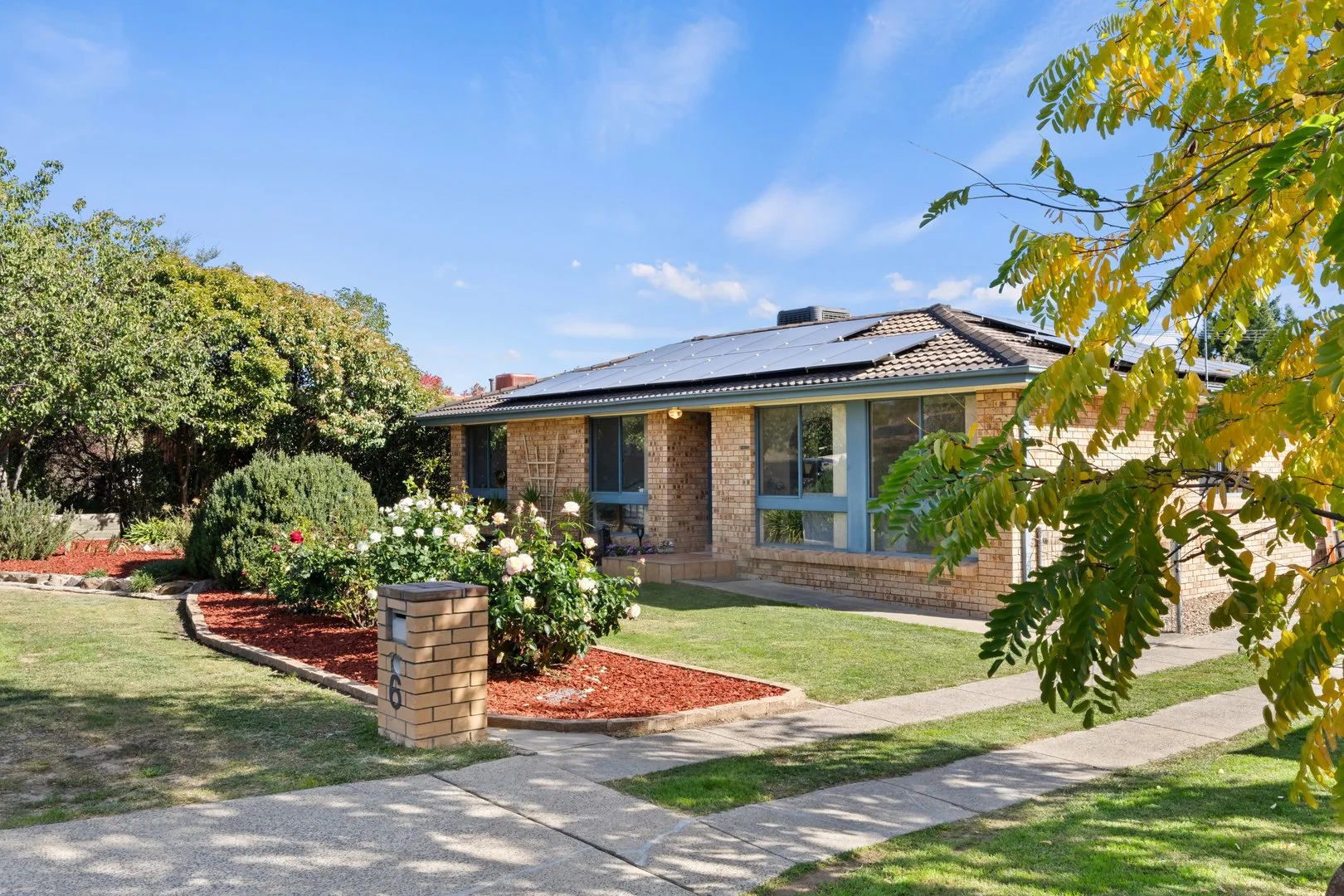 Photo of 6 Wilton Place, Monash ACT 2904