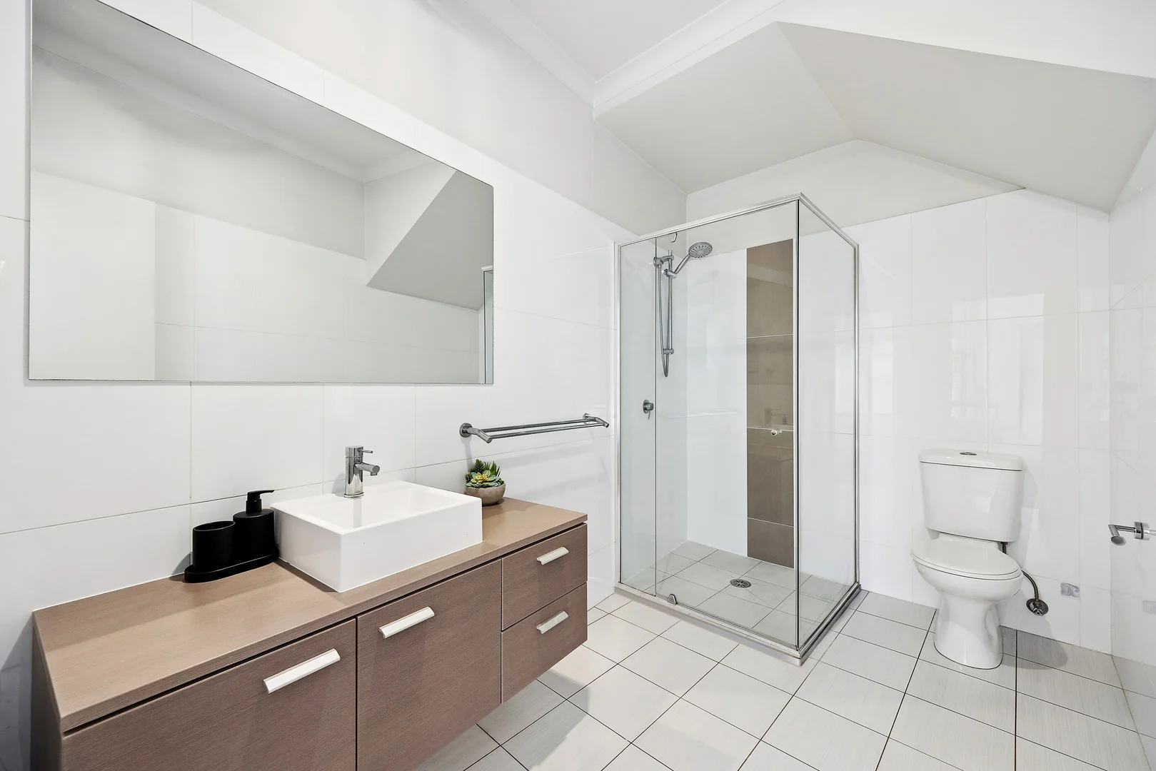 Photo of 18/16 Ray Ellis Crescent, Forde ACT 2914