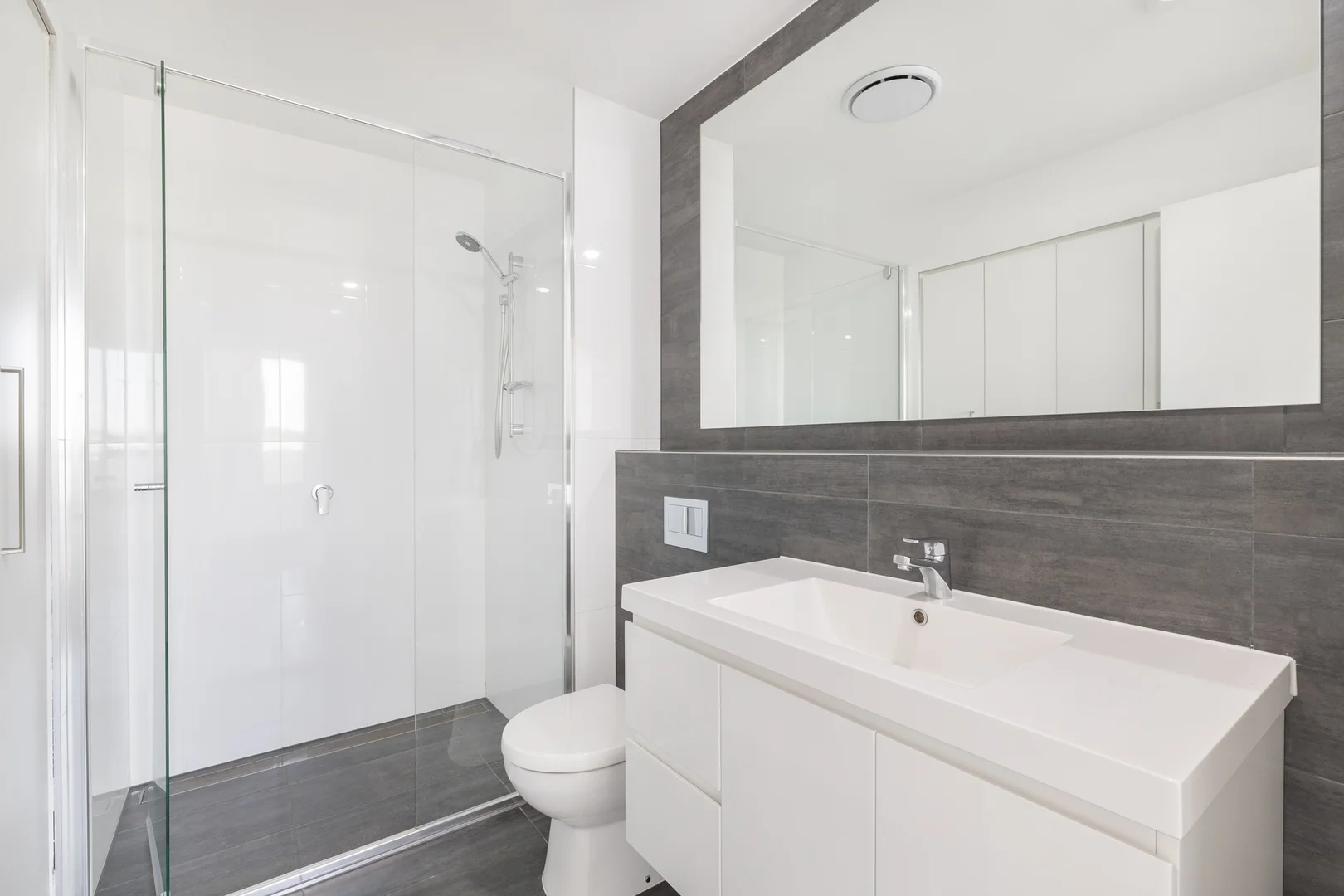 Photo of 24/2 Manning Clark Crescent, Franklin ACT 2913