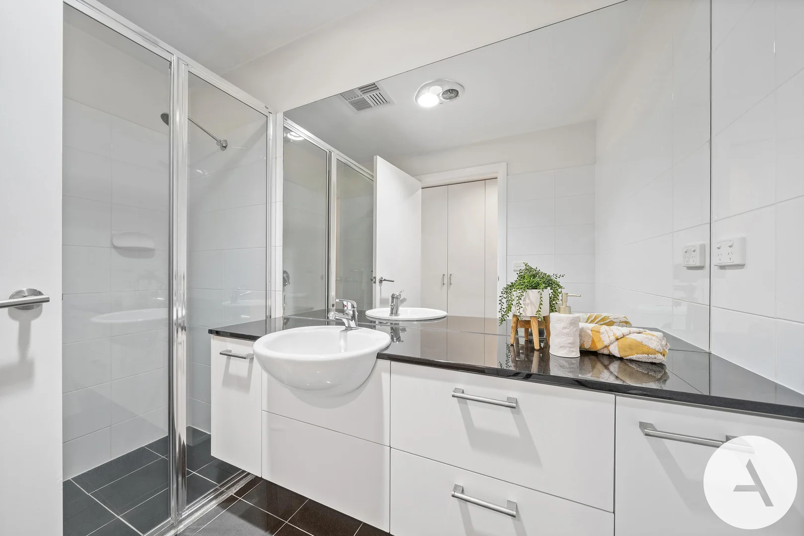Photo of 19/10 Macpherson Street, O'Connor ACT 2602