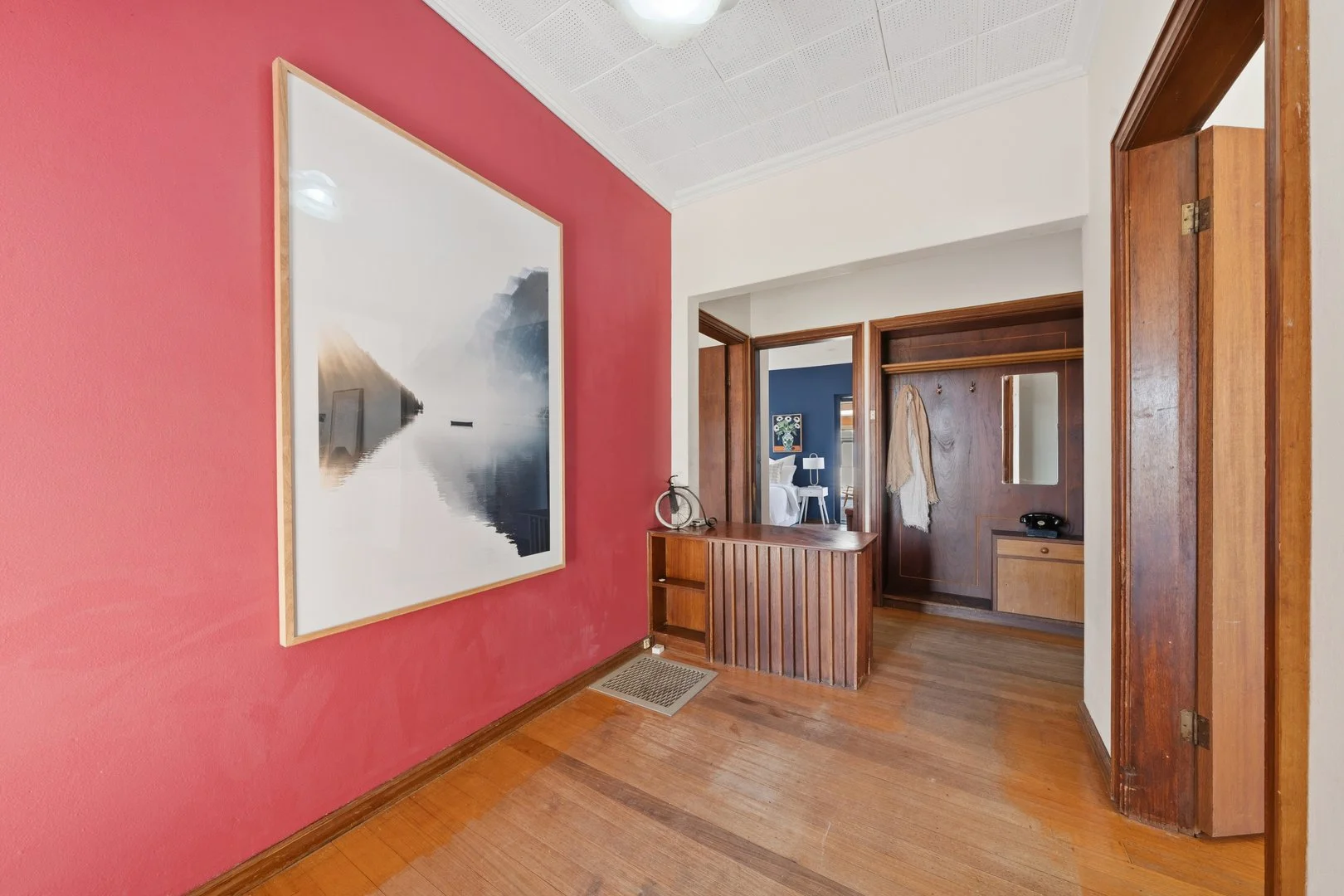Photo of 104 Hopetoun Circuit, Yarralumla ACT 2600