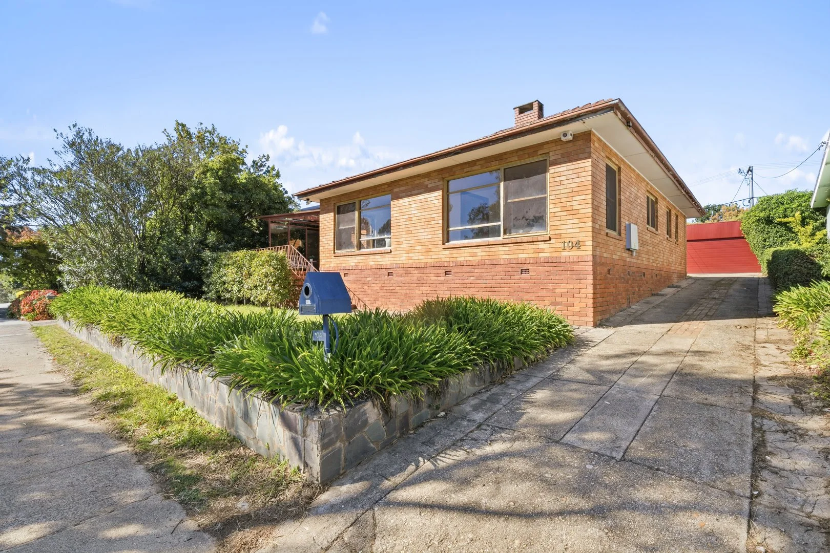 Photo of 104 Hopetoun Circuit, Yarralumla ACT 2600