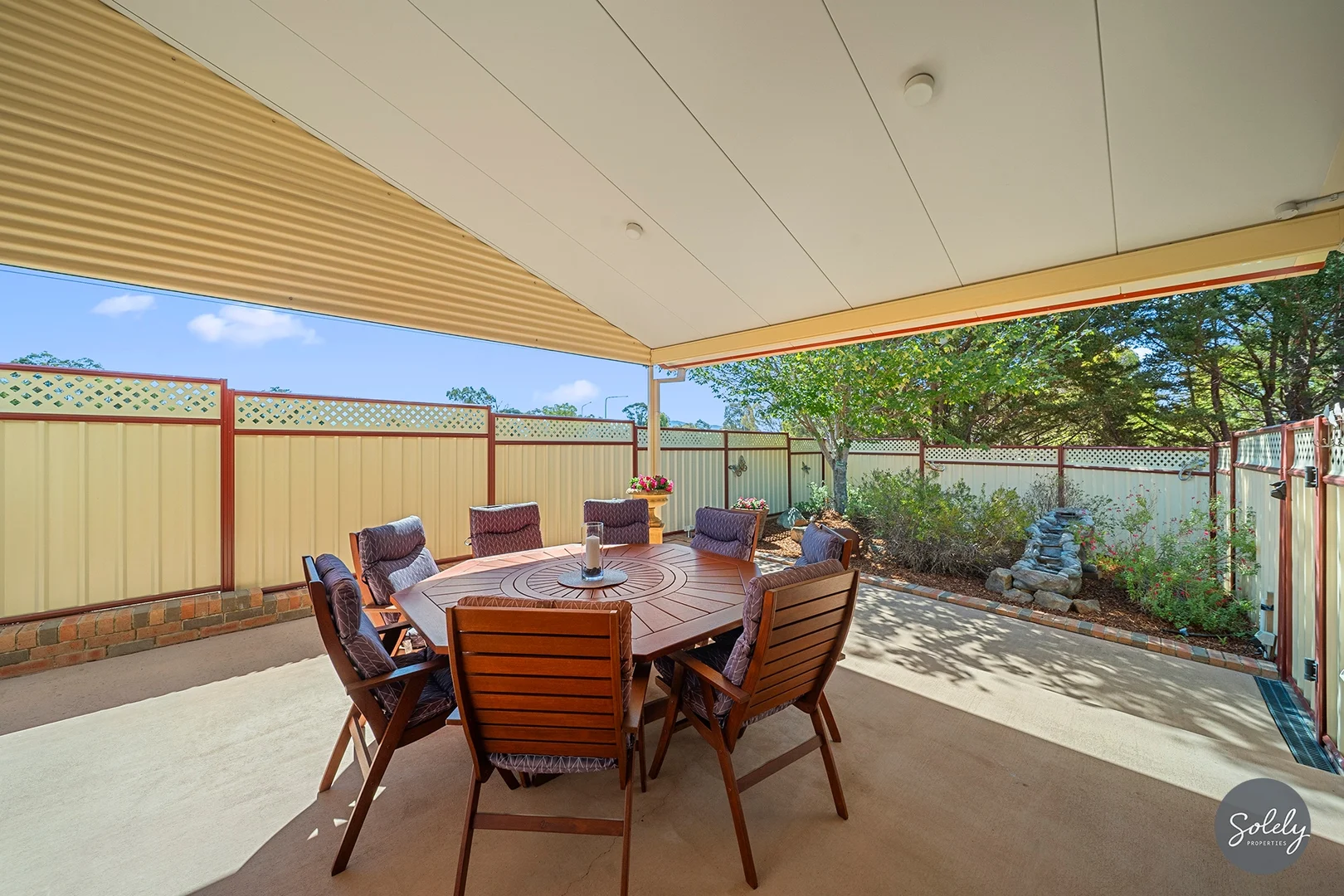 Photo of 2 Fingleton Crescent, Gordon ACT 2906