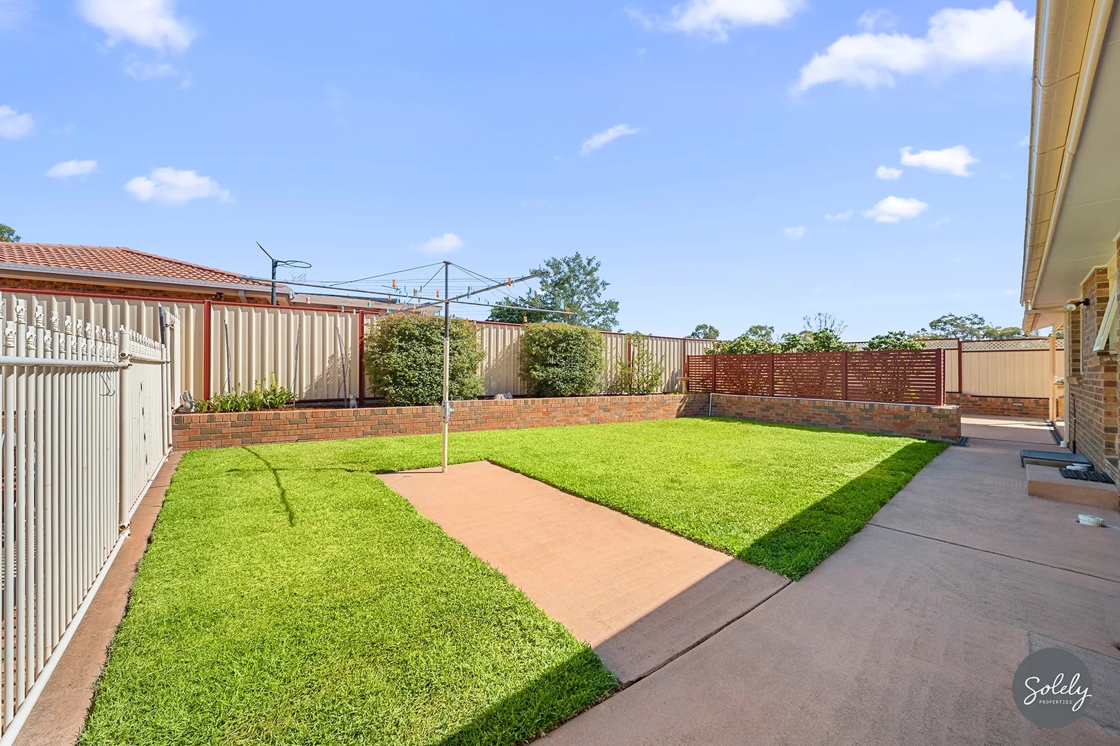 Photo of 2 Fingleton Crescent, Gordon ACT 2906