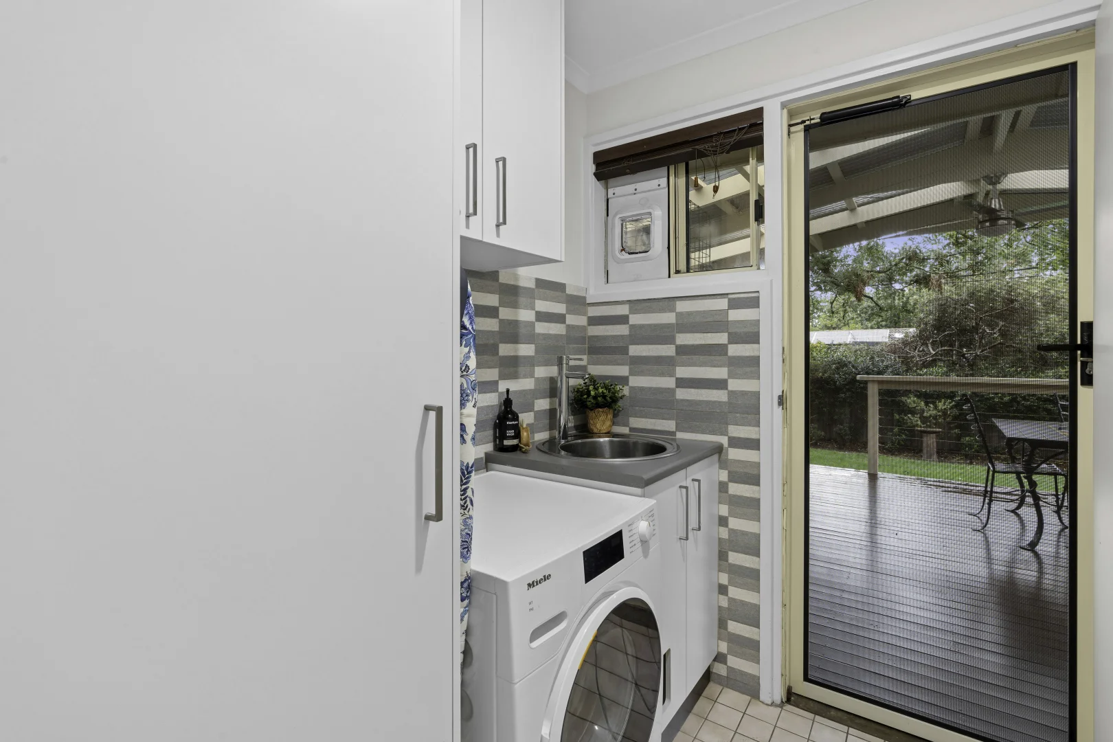 Photo of 8 Harris Street, Hackett ACT 2602
