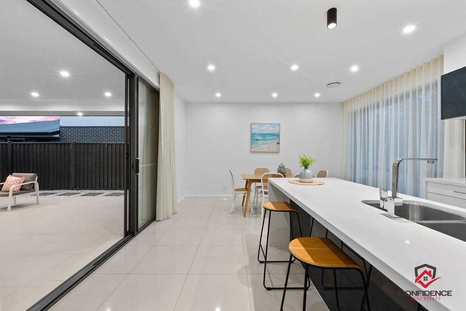Photo of 11 Booroolong Street, Throsby ACT 2914