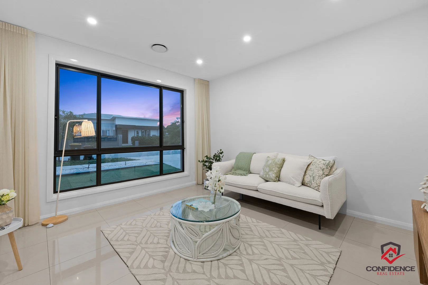 Photo of 11 Booroolong Street, Throsby ACT 2914