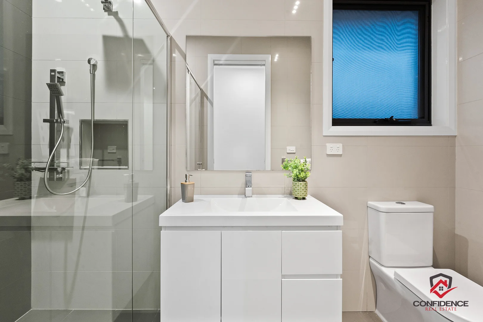 Photo of 11 Booroolong Street, Throsby ACT 2914
