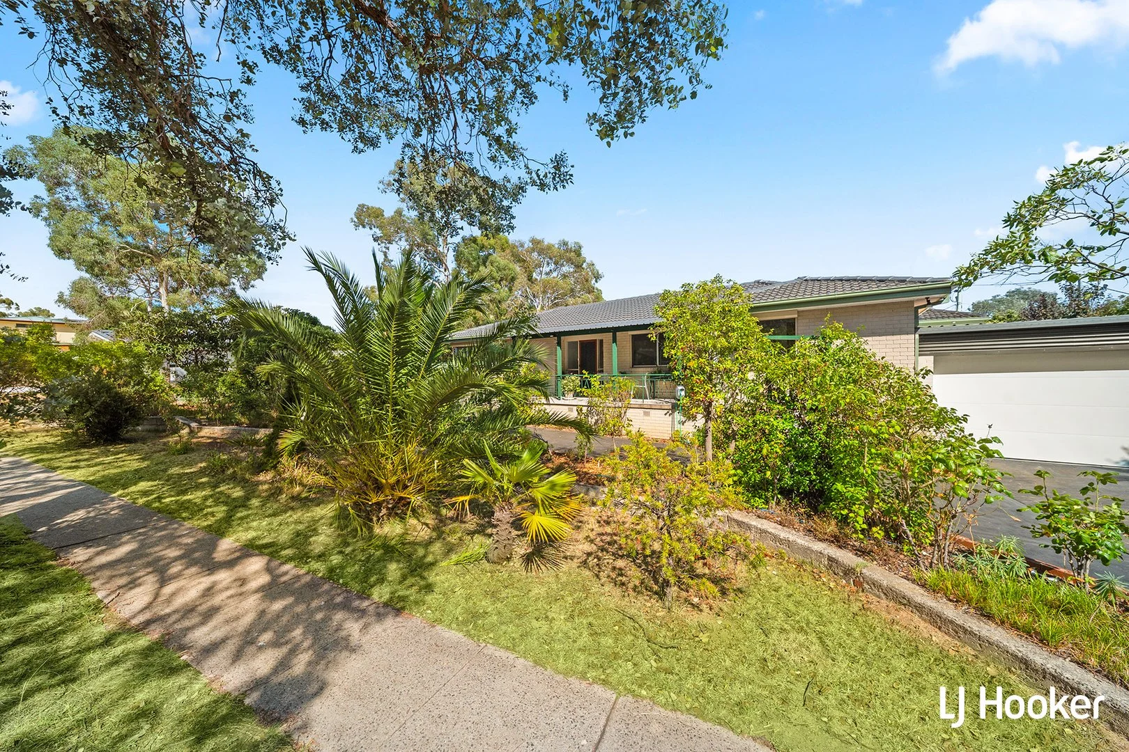 Photo of 24 Fullagar Crescent, Higgins ACT 2615