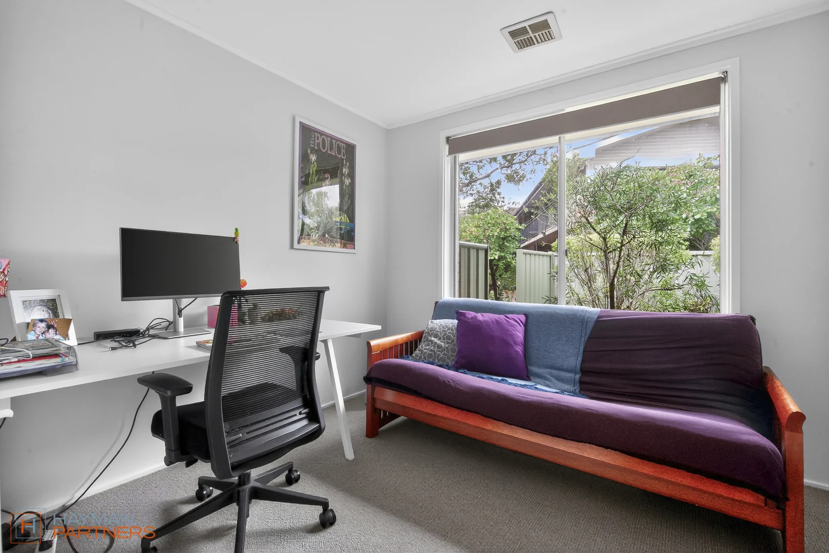 Photo of 10 Henderson Street, Garran ACT 2605
