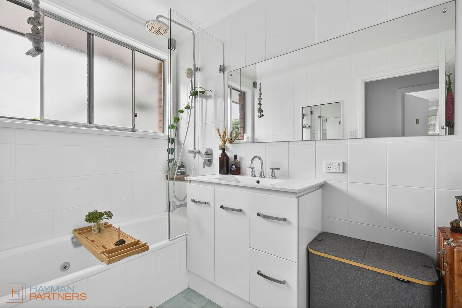 Photo of 10 Henderson Street, Garran ACT 2605
