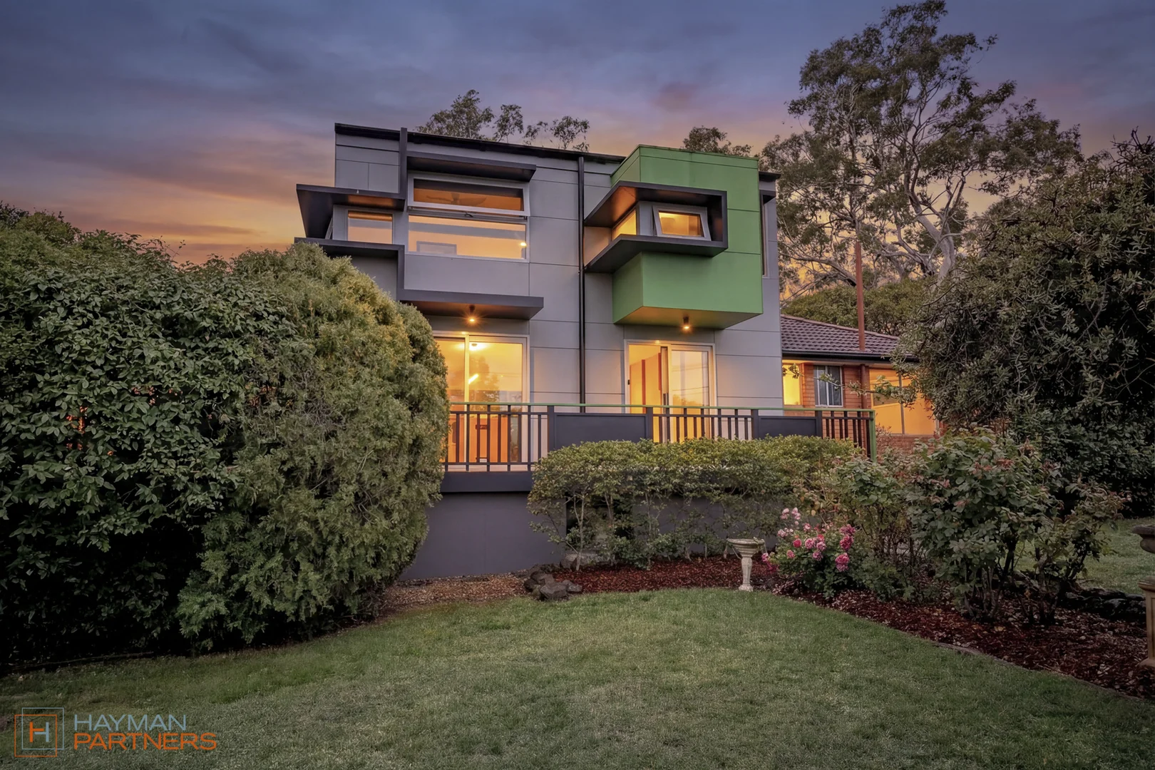 Photo of 10 Henderson Street, Garran ACT 2605