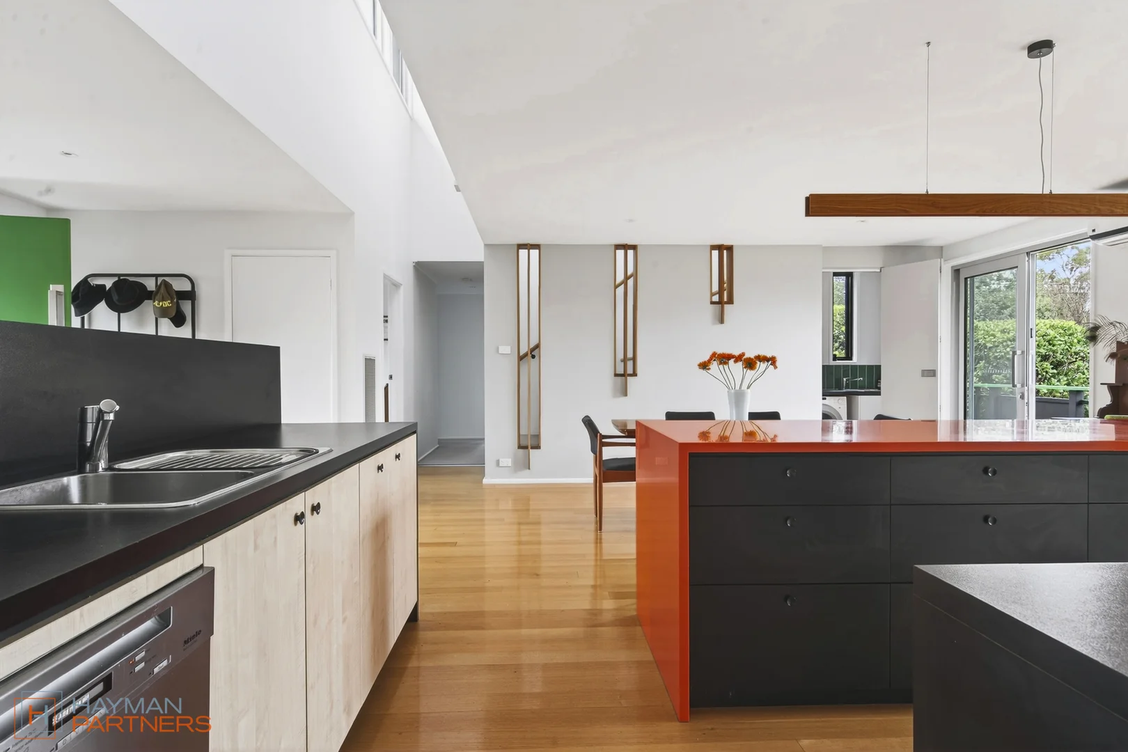 Photo of 10 Henderson Street, Garran ACT 2605