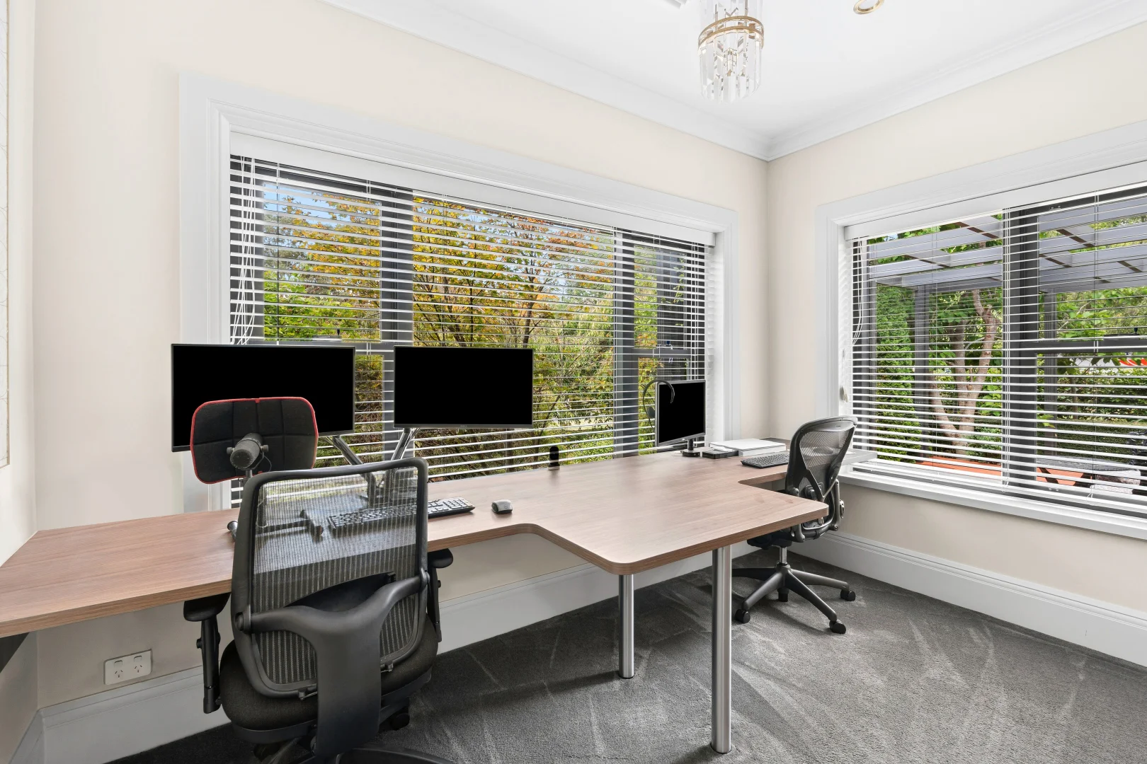 Photo of 49 Flinders Way, Griffith ACT 2603