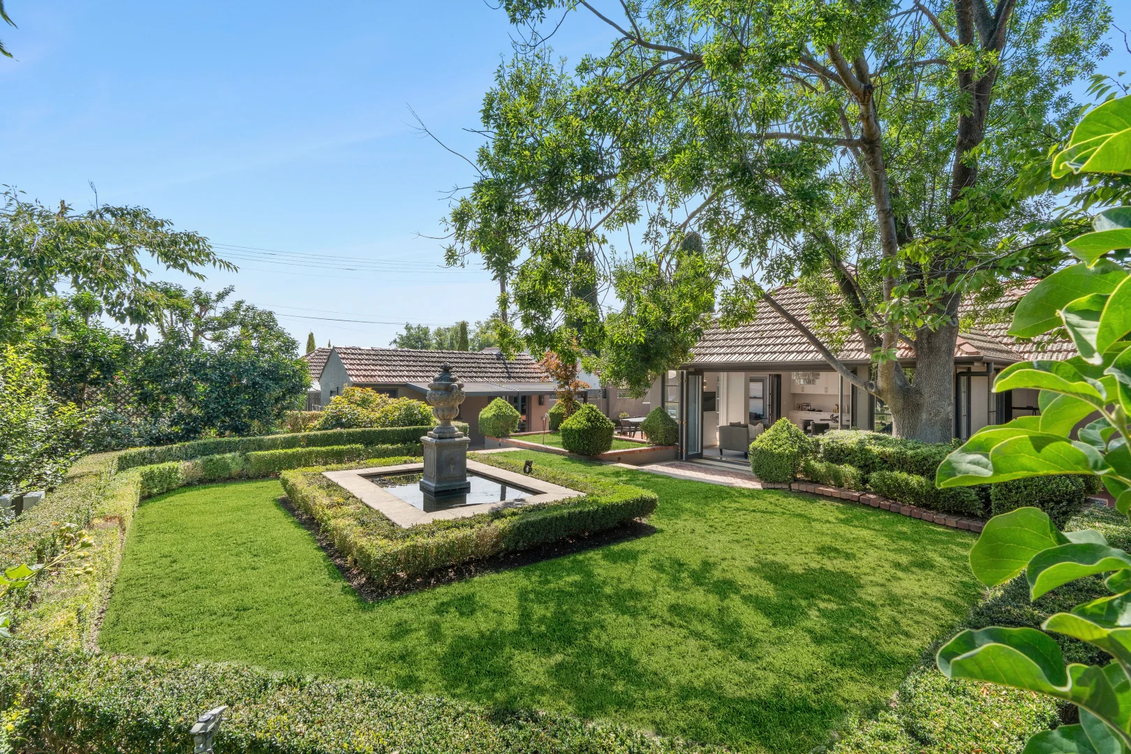 Photo of 49 Flinders Way, Griffith ACT 2603