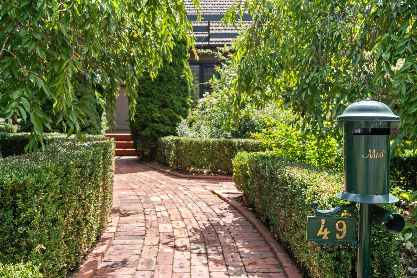 Photo of 49 Flinders Way, Griffith ACT 2603