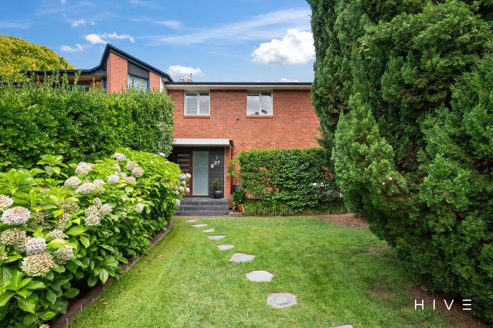 Photo of 27 Chowne Street, Campbell ACT 2612