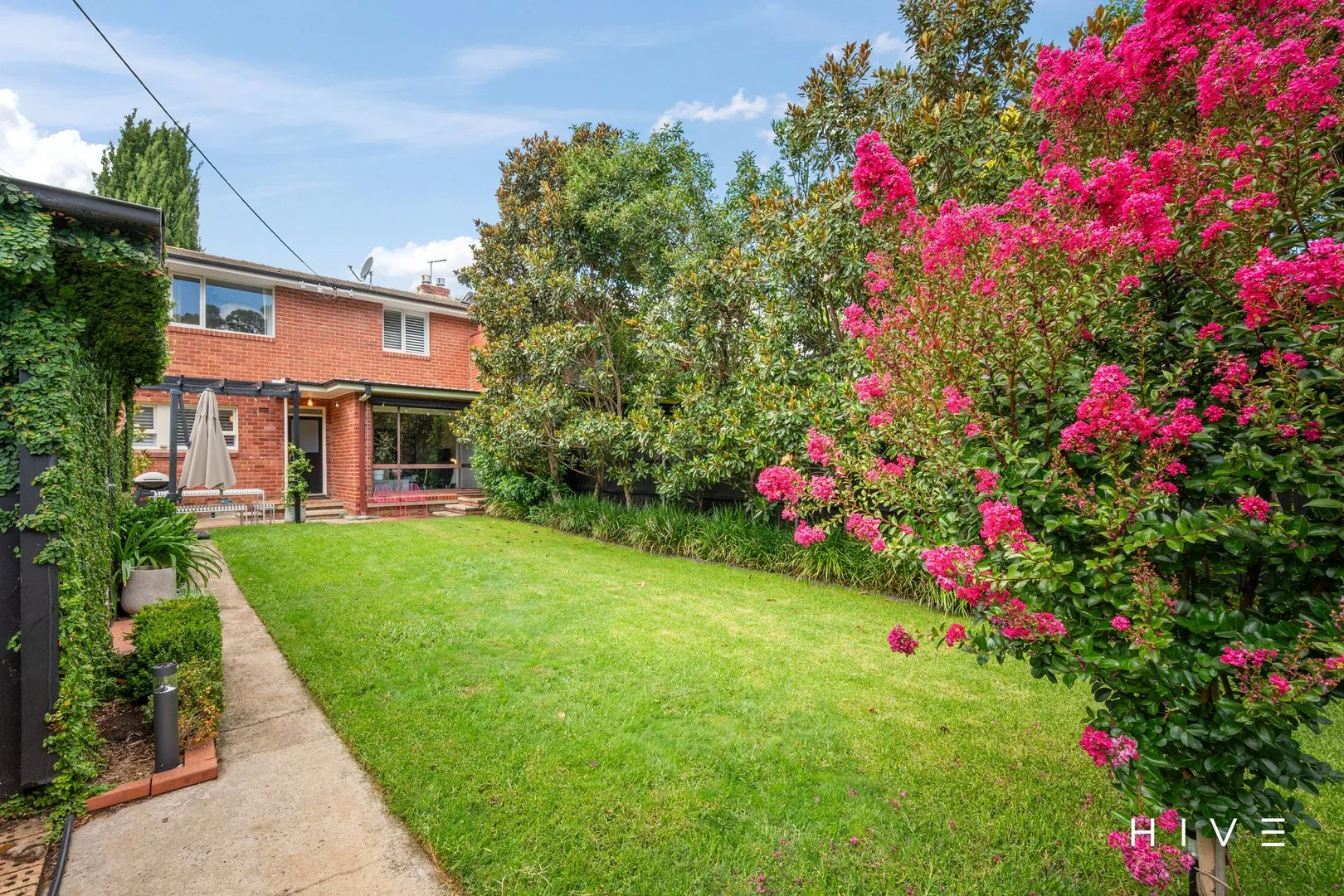 Photo of 27 Chowne Street, Campbell ACT 2612