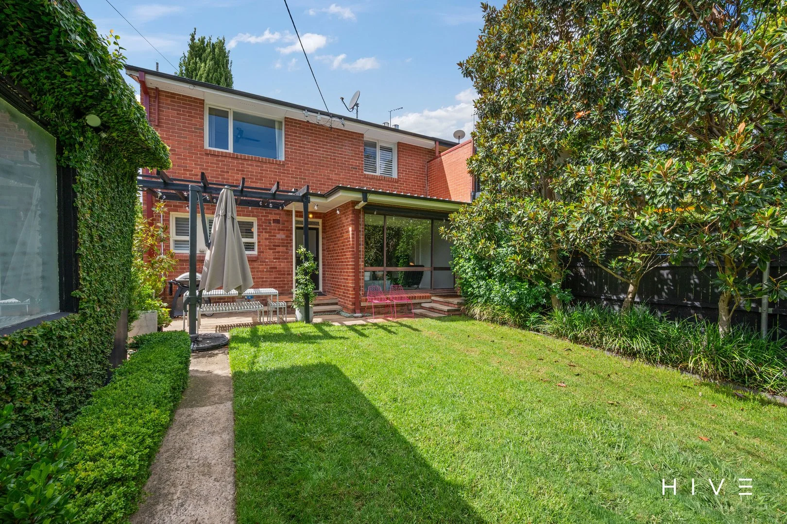 Photo of 27 Chowne Street, Campbell ACT 2612