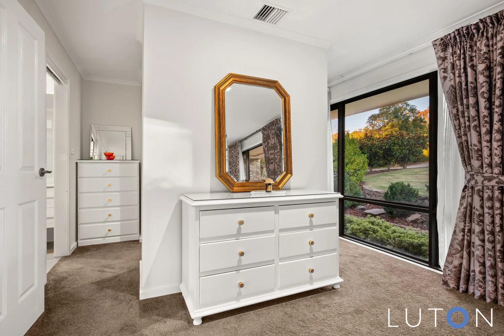 Photo of 3 Daplyn Close, Weston ACT 2611