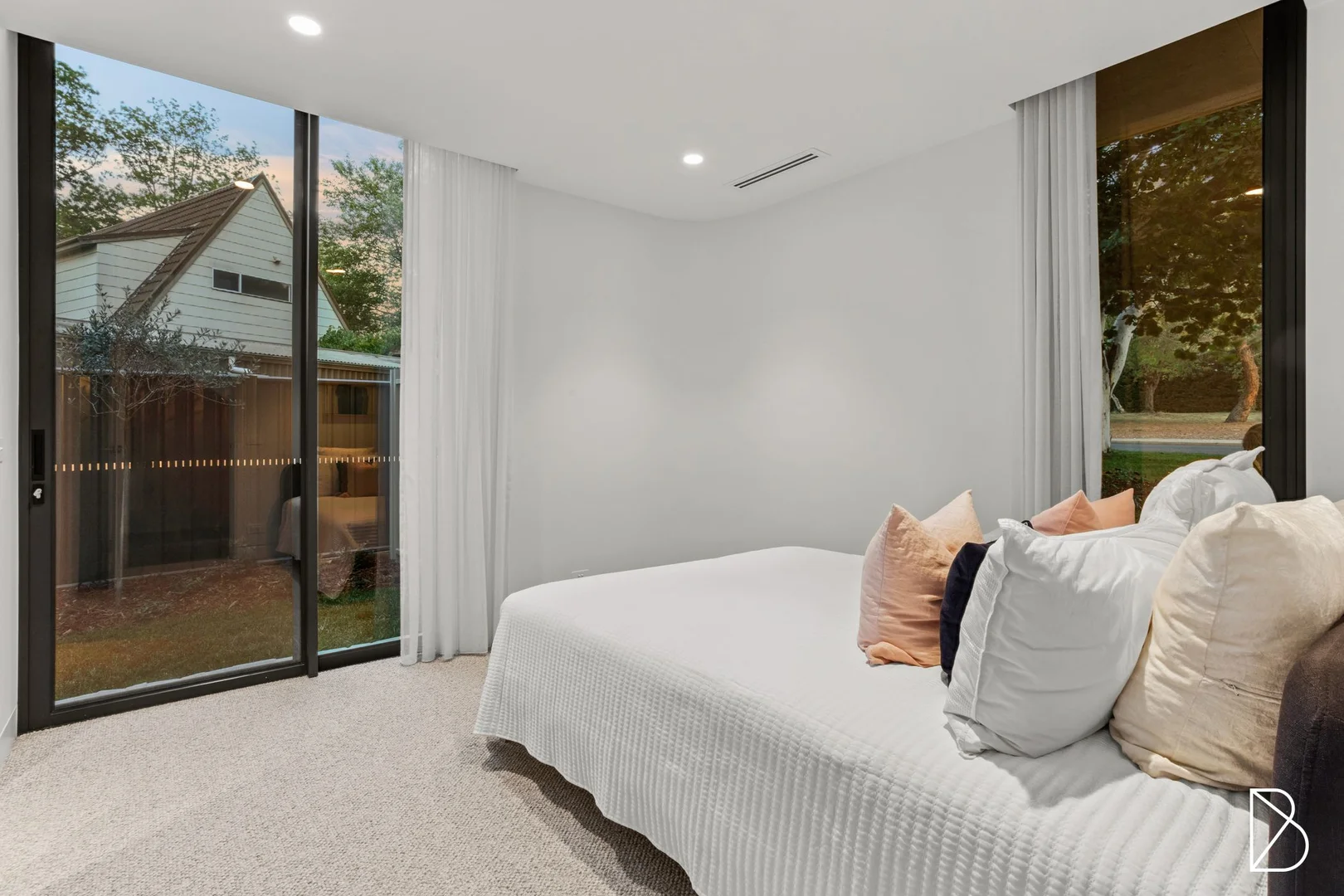 Photo of 49 Norman Street, Deakin ACT 2600