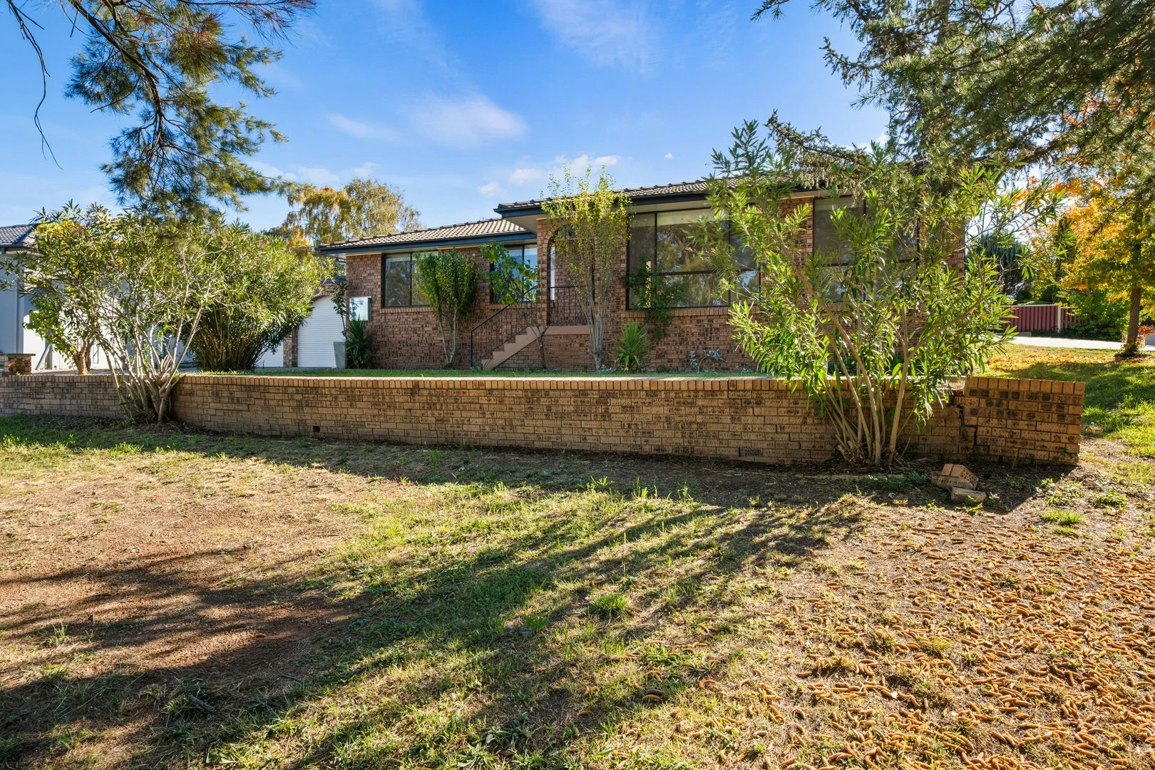 Photo of 18 Clive Steele Avenue, Monash ACT 2904