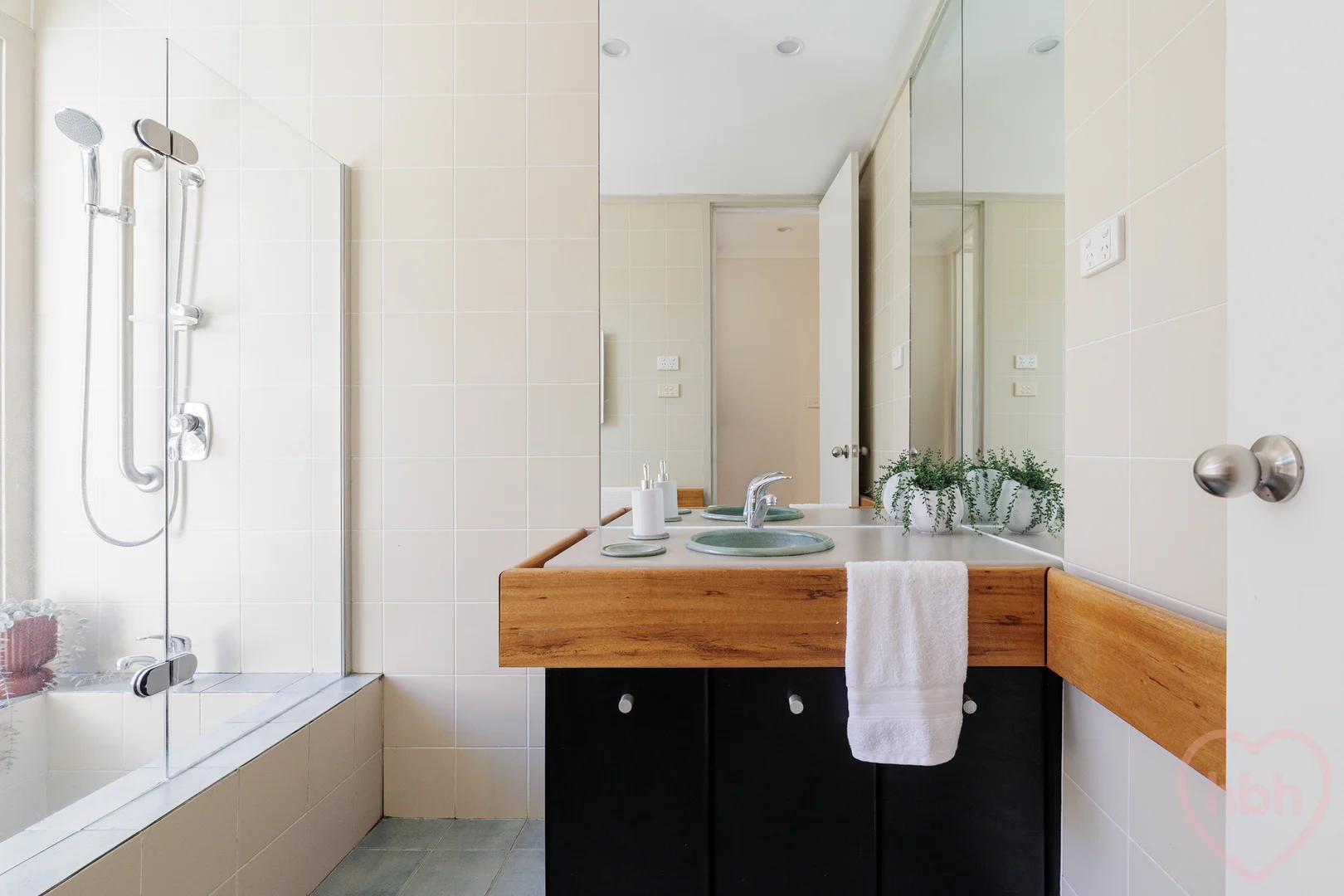 Photo of 4 Collier Street, Curtin ACT 2605