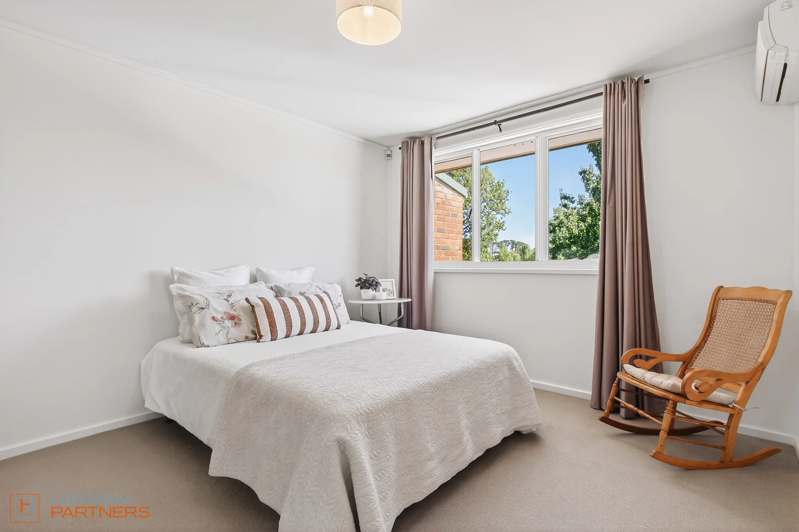 Photo of 39 Bailey Place, Yarralumla ACT 2600