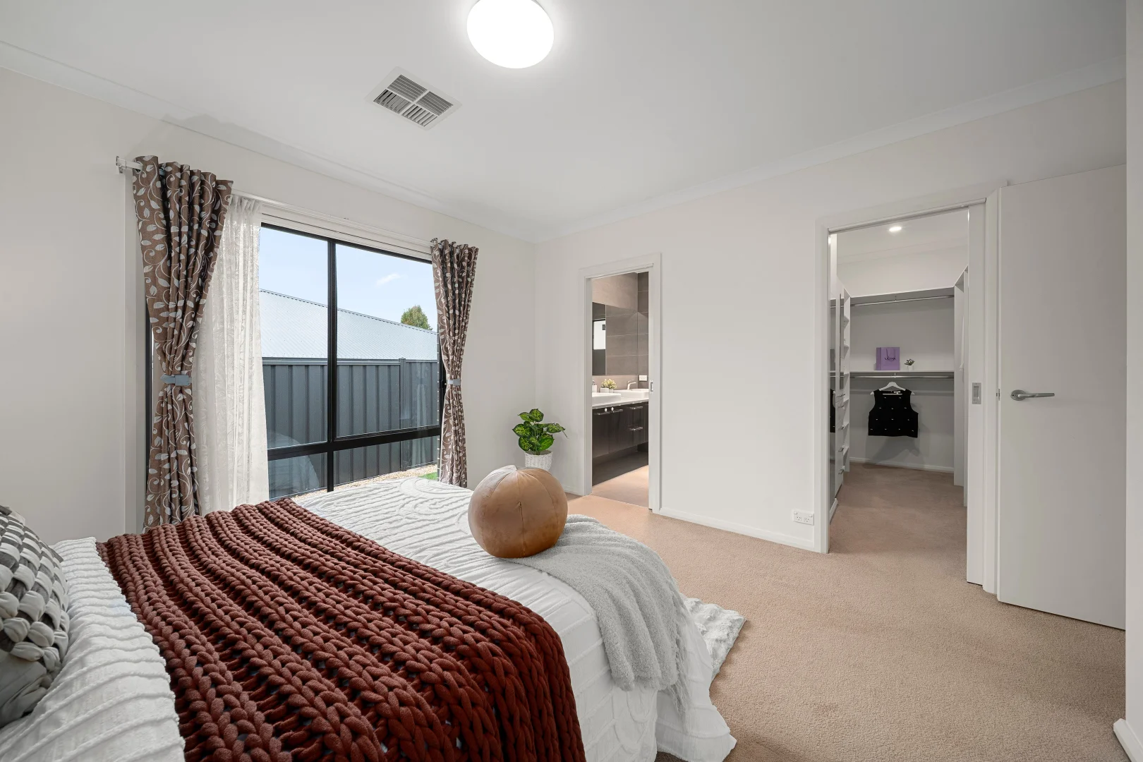 Photo of 5 Lumsdaine Street, Moncrieff ACT 2914