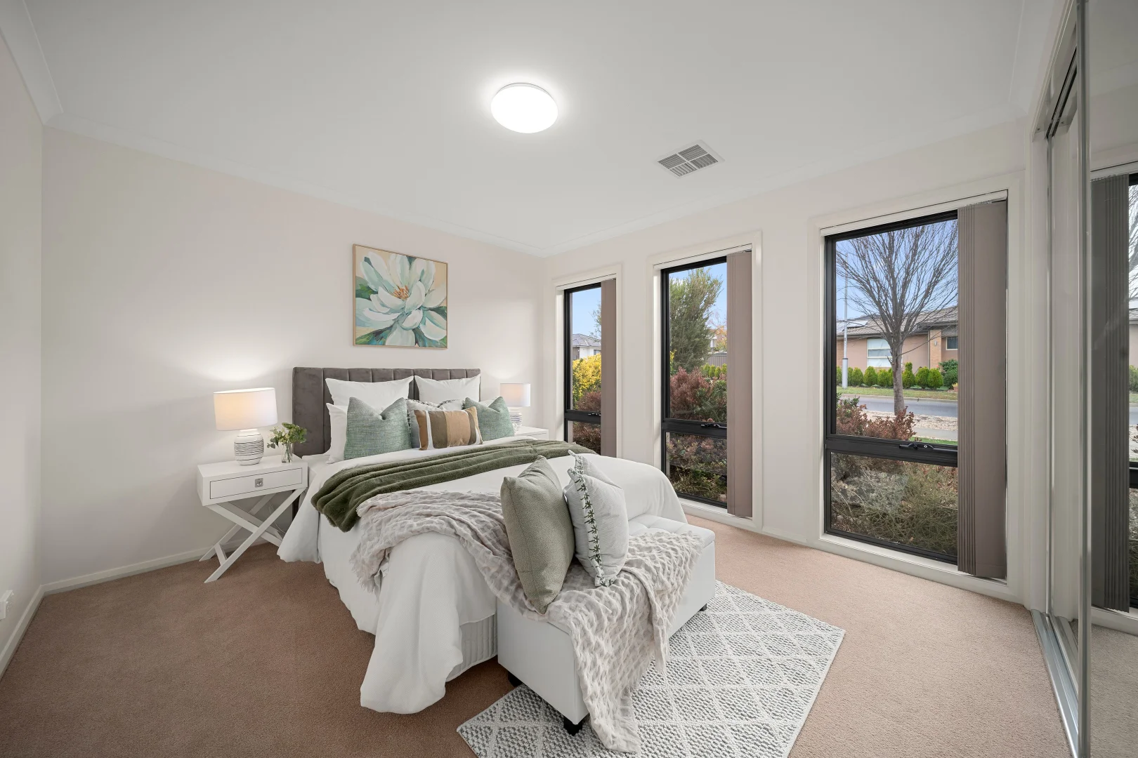Photo of 5 Lumsdaine Street, Moncrieff ACT 2914