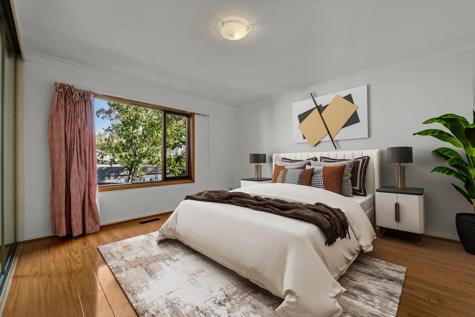 Photo of 21 Belconnen Way, Weetangera ACT 2614