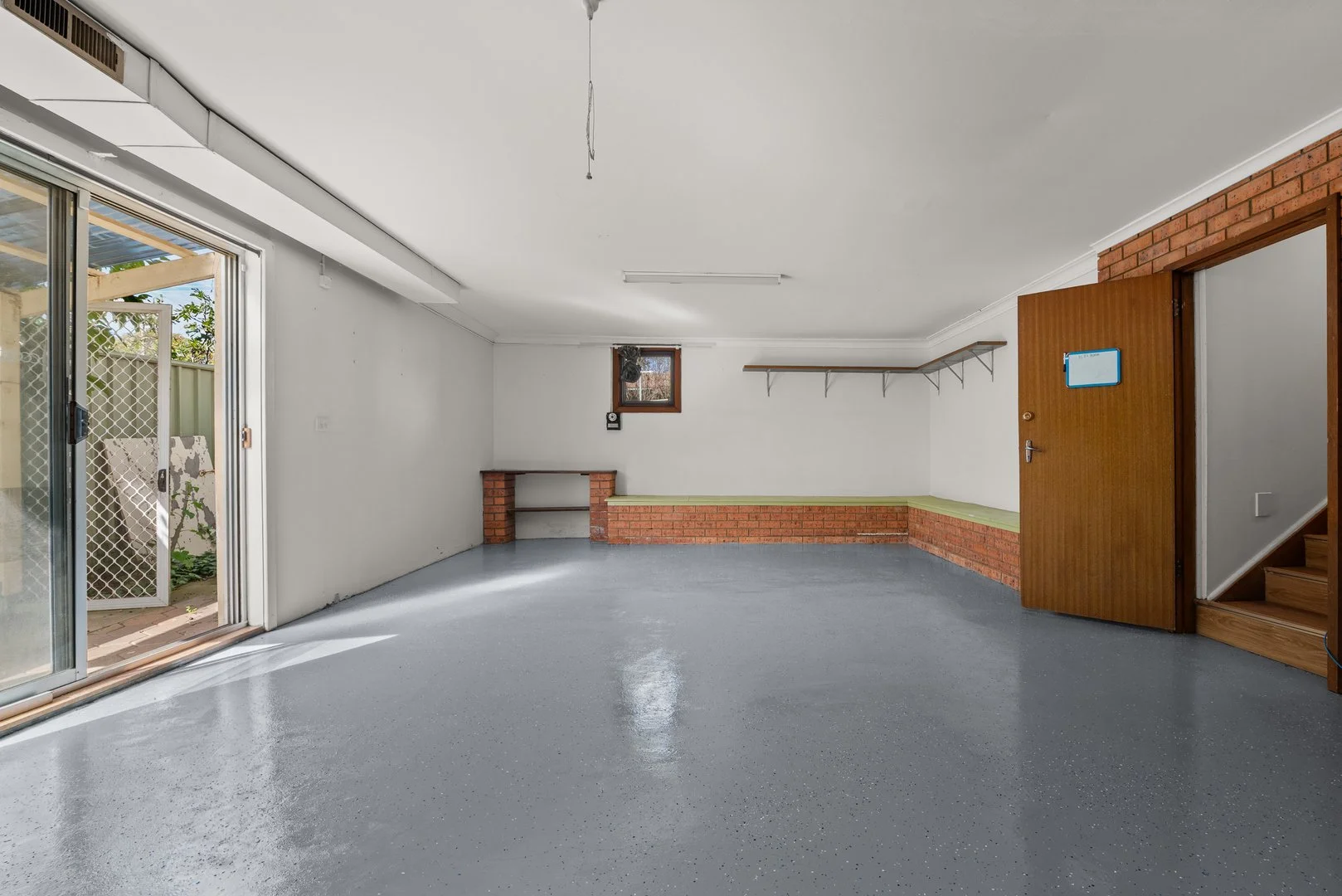 Photo of 21 Belconnen Way, Weetangera ACT 2614