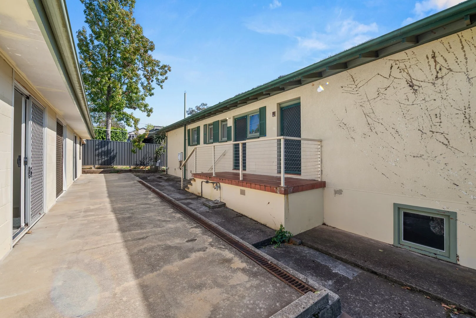 Photo of 21 Belconnen Way, Weetangera ACT 2614
