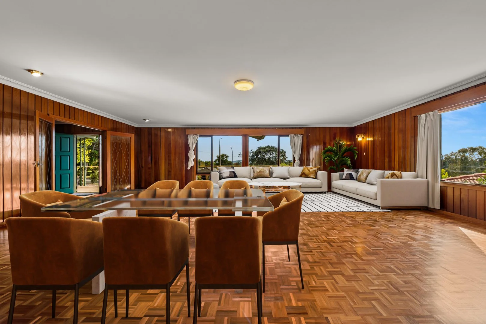 Photo of 21 Belconnen Way, Weetangera ACT 2614