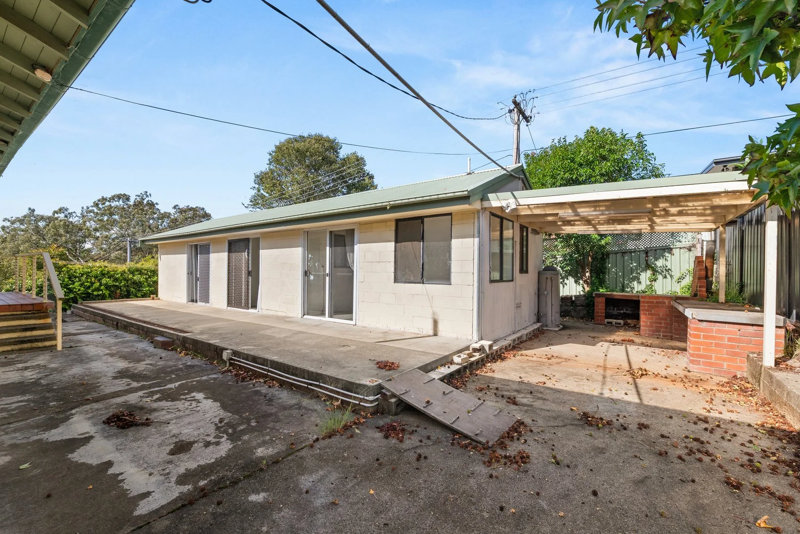 Photo of 21 Belconnen Way, Weetangera ACT 2614