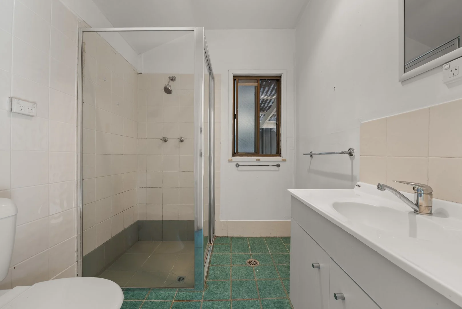 Photo of 21 Belconnen Way, Weetangera ACT 2614