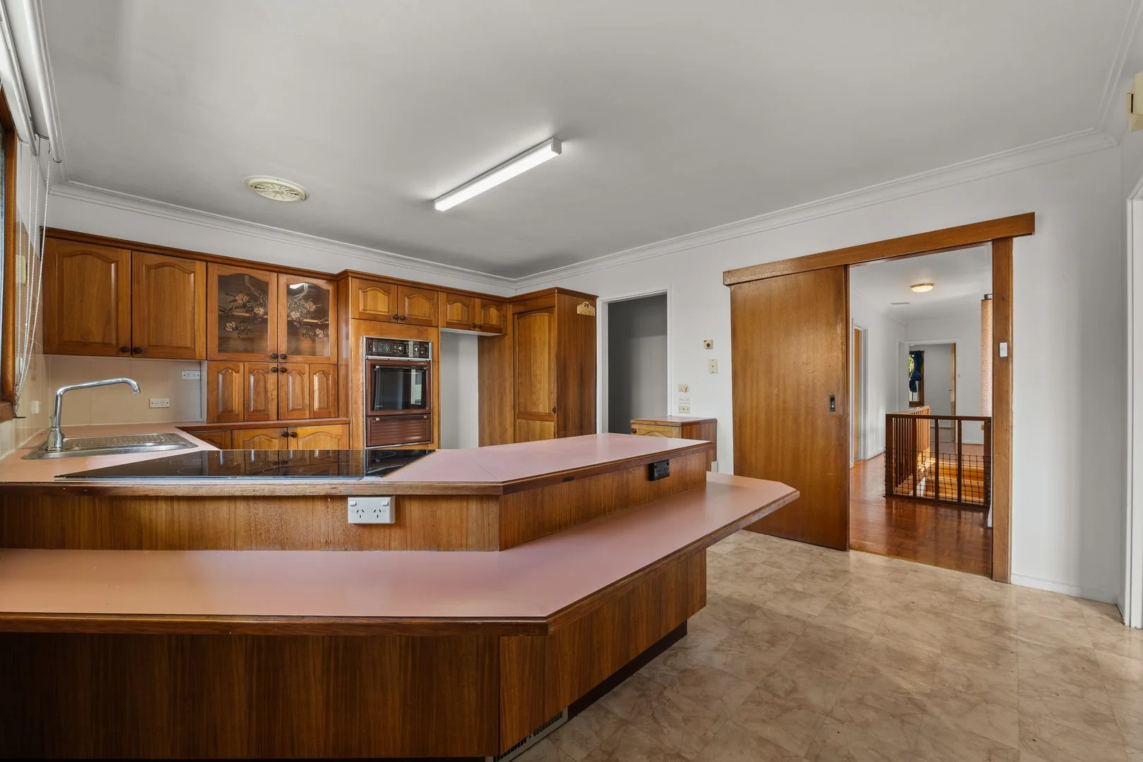 Photo of 21 Belconnen Way, Weetangera ACT 2614