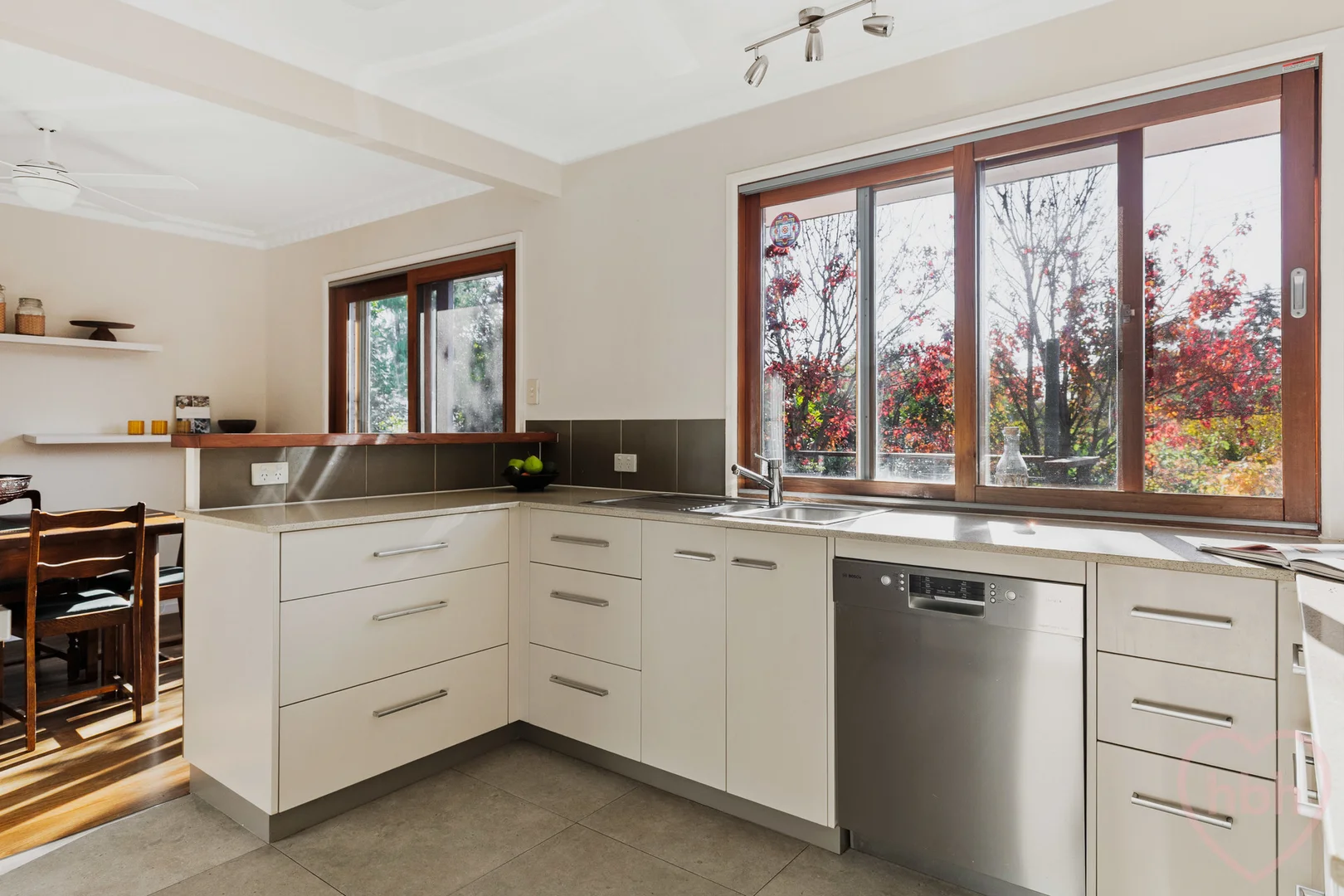 Photo of 98 Irvine Street, Watson ACT 2602