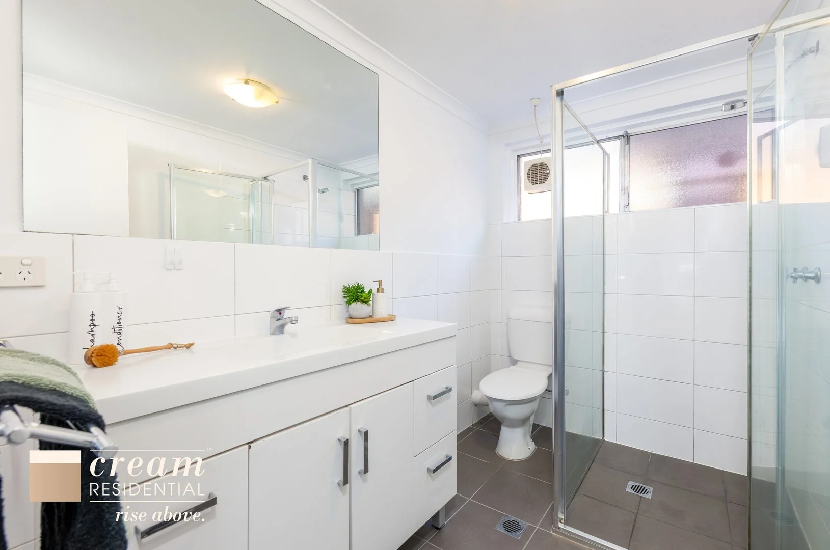 Photo of 1/9 Wark Street, Hughes ACT 2605