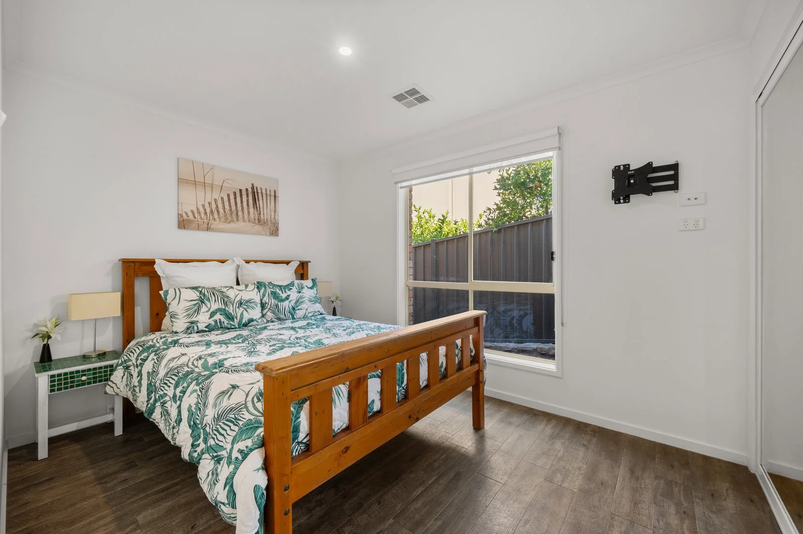 Photo of 1 Kuhn Place, Nicholls ACT 2913