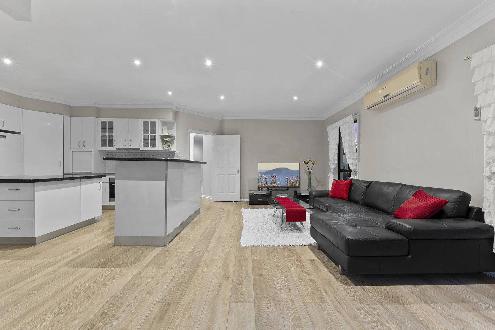 Photo of 16 Tanderra Crescent, Ngunnawal ACT 2913