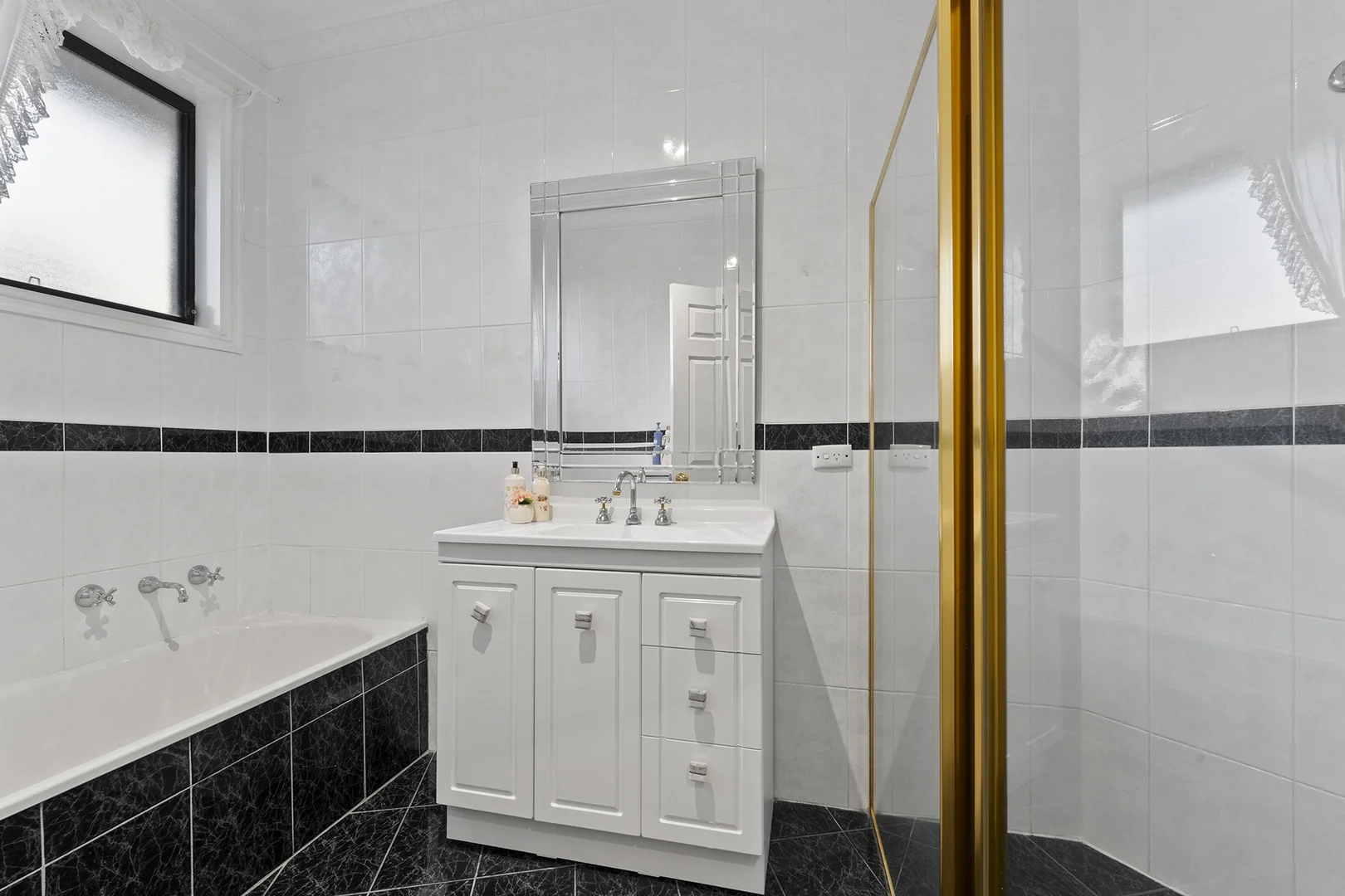 Photo of 16 Tanderra Crescent, Ngunnawal ACT 2913
